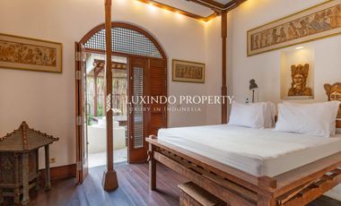 LEGIAN - TROPICAL OASIS 2 BEDROOM VILLA WITH BEACH PROXIMITY