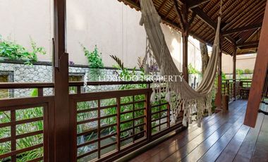 LEGIAN - TROPICAL OASIS 2 BEDROOM VILLA WITH BEACH PROXIMITY