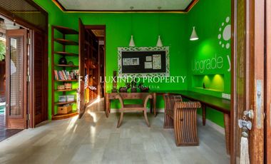 LEGIAN - TROPICAL OASIS 2 BEDROOM VILLA WITH BEACH PROXIMITY