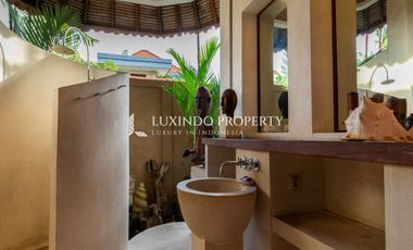 LEGIAN - TROPICAL OASIS 2 BEDROOM VILLA WITH BEACH PROXIMITY