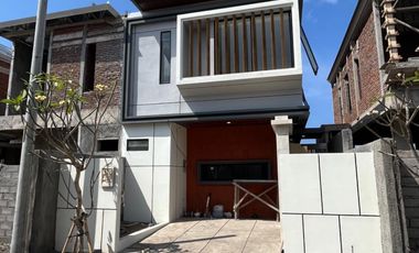 A VILLA-STYLED HOUSE IN SANUR IS SUITABLE FOR INVESTMENT