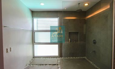 For Rent: Luxury 4-Bedroom Home with Pool in North Town Homes