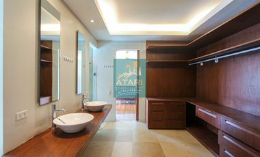 For Rent: Luxury 4-Bedroom Home with Pool in North Town Homes