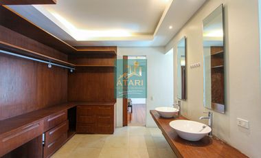 For Rent: Luxury 4-Bedroom Home with Pool in North Town Homes