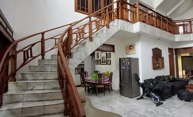 Dijual rumah tinggal Ideal untuk hunian keluarga besar, lokasi strategis dekat dengan XT Square (±350 m), Taman Legawong, lokasi pandeyan yogyakarta