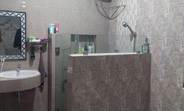 Dijual rumah tinggal Ideal untuk hunian keluarga besar, lokasi strategis dekat dengan XT Square (±350 m), Taman Legawong, lokasi pandeyan yogyakarta