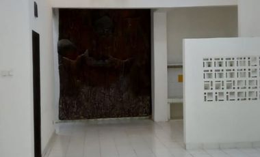 Rumah Sewa Taman Royal Tangerang 4KT 1,5 Lantai Baru Renovasi Strategis