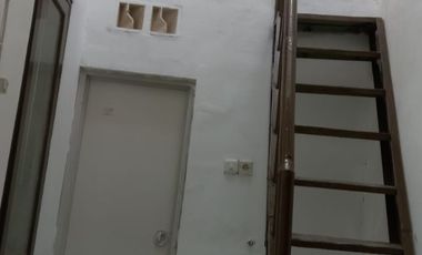 Rumah Sewa Taman Royal Tangerang 4KT 1,5 Lantai Baru Renovasi Strategis