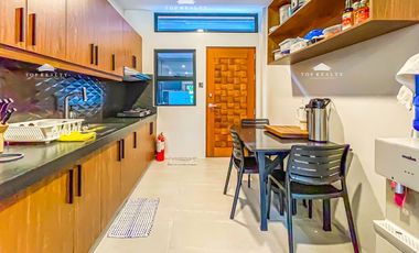 For Sale: Brand New 5-Bedroom 5BR House and Lot in Cavite at Tagaytay Luxury Resthouse