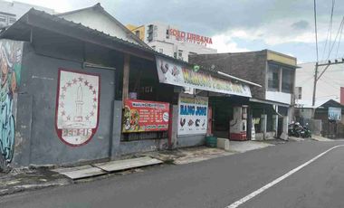 jual tempat usaha belakang uns jebres solo