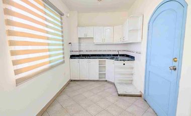 DEPARTAMENTO EN RENTA CENTRO DE MANTA CALLE 13