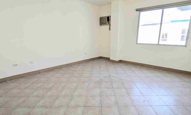 DEPARTAMENTO EN RENTA CENTRO DE MANTA CALLE 13