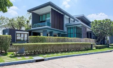 For sale: 2-storey detached house at The City Pattanakarn, a quality project by AP Thailand. Land size 66.5 sq.wah, usable area 262 sq.m.