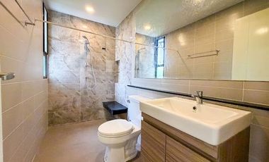For sale: 2-storey detached house at The City Pattanakarn, a quality project by AP Thailand. Land size 66.5 sq.wah, usable area 262 sq.m.