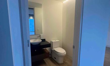 Andares Lobby 33 departamentos en Renta