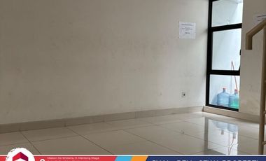 Sewa Ruko baru gandeng 2 Unit 3 Lantai,Parkir Luas Bangunan Baru Lokasi Strategis Di Metland Menteng Cakung Jakarta Timur