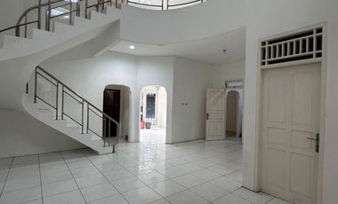 Dijual Murah Rumah Hook di Jalan Raya Rawamangun Jakarta Timur