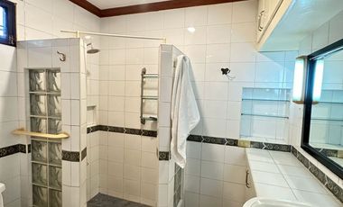 FOR SALE 4BR Teheran St. Merville Parañaque City