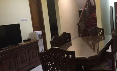 RUMAH DIJUAL JOGJA FURNISHED SHM DEKAT KAMPUS UPN DAN STIE YKPN DI SETURAN SLEMAN YOGYAKARTA