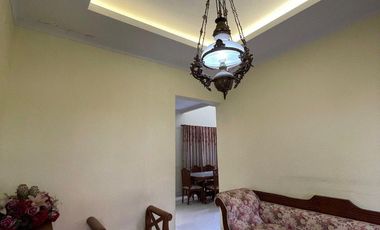 RUMAH DIJUAL JOGJA FURNISHED SHM DEKAT KAMPUS UPN DAN STIE YKPN DI SETURAN SLEMAN YOGYAKARTA