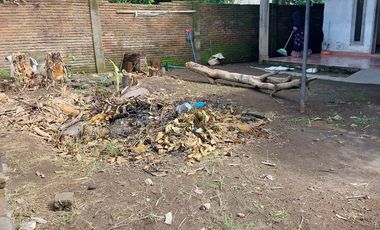 Rumah di kompleks ireng perluasan dekat jatisela