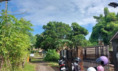 Rumah di kompleks ireng perluasan dekat jatisela