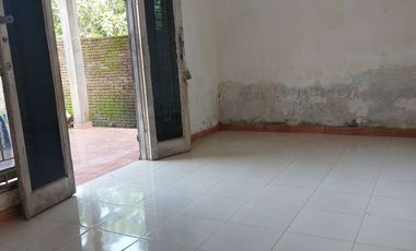 Rumah di kompleks ireng perluasan dekat jatisela