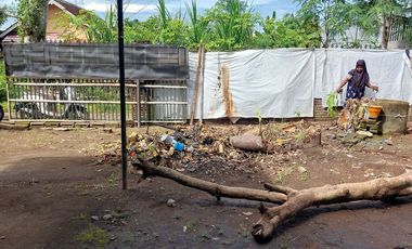 Rumah di kompleks ireng perluasan dekat jatisela