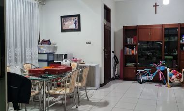 DISEWAKAN Rumah Siap Huni di Cikutra Bandung dekat GOR Citra Arena, Widyatama, Itenas, Gasibu