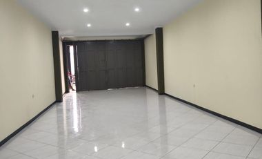 Murah Ruko Baru Berada di Area Bisnis Jalan Jakarta Antapani Bandung