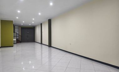 Murah Ruko Baru Berada di Area Bisnis Jalan Jakarta Antapani Bandung