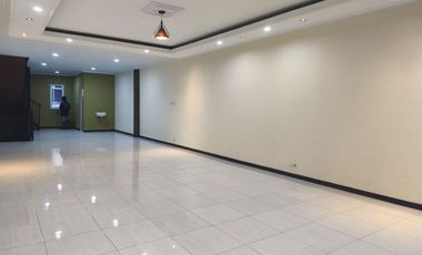 Murah Ruko Baru Berada di Area Bisnis Jalan Jakarta Antapani Bandung