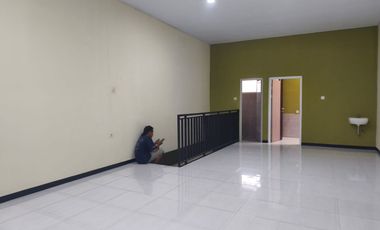 Murah Ruko Baru Berada di Area Bisnis Jalan Jakarta Antapani Bandung