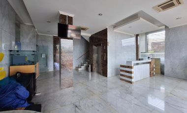 jual gedung bagus 4 lantai di kemayoran jakpus