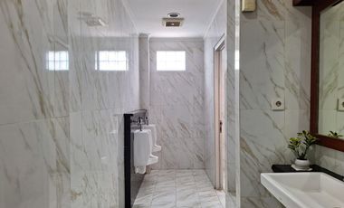 jual gedung bagus 4 lantai di kemayoran jakpus