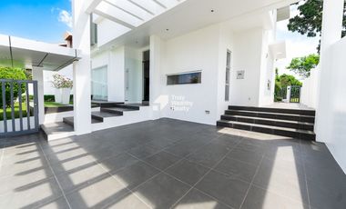 🏌️‍♂️ Fairway House for Rent | Pueblo de Oro Golf Estates