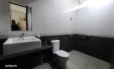 Rumah Mewah Full Furnished di Batununggal