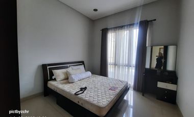 Rumah Mewah Full Furnished di Batununggal