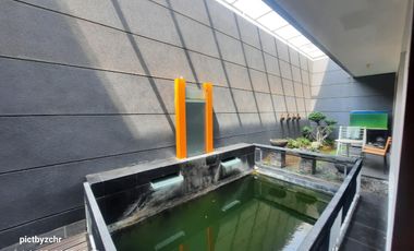 Rumah Mewah Full Furnished di Batununggal