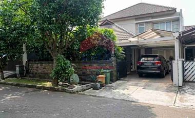 Rumah Mewah 2 Lantai di Lebak Bulus LT 300 m² Taman Luas Carport 2 Mobil