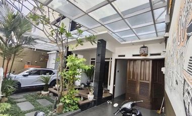Best Buy di Bandung Kota! Rumah 2,5 Lantai Hook-Like Style di Turangga, Harga Terjun Bebas!