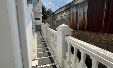 Jual/Sewa Rumah Cantik Banget Daerah Katamso Murahhh