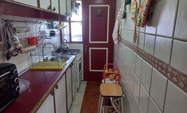Valparaíso: Cómodo y luminoso departamento 2D en Cerro Placeres con excelente ubicación y tranquilidad