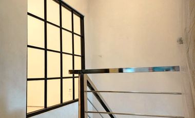 Rumah baru di Griyo Mapan Sentosa Tropodo 3kamar tidur luas 60m2 Bangunan 2 lantai