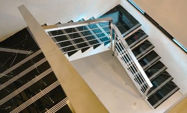 Rumah baru di Griyo Mapan Sentosa Tropodo 3kamar tidur luas 60m2 Bangunan 2 lantai