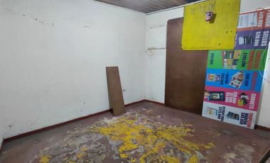CASA  LOTE PARA REMODELAR