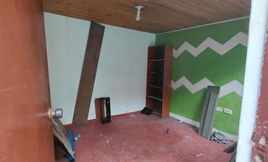 CASA  LOTE PARA REMODELAR