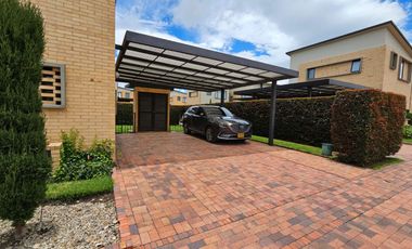 ARRIENDO CASA EN CONJUNTO ÁBACO – CAJICÁ