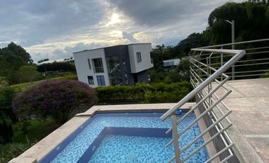 🏡 CASA CAMPESTRE EN RENTA  📍 Pereira , Sector Condina