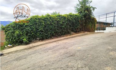 Terreno de venta en Amable Maria, sector residencial Loja Ecuador